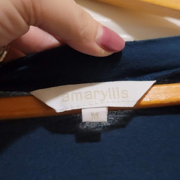 Amaryllis Womens Top | Navy & Pink Color Block Tee - Picture 3 of 4